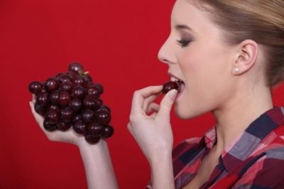 Насколько полезен виноград и как применяется в медицине